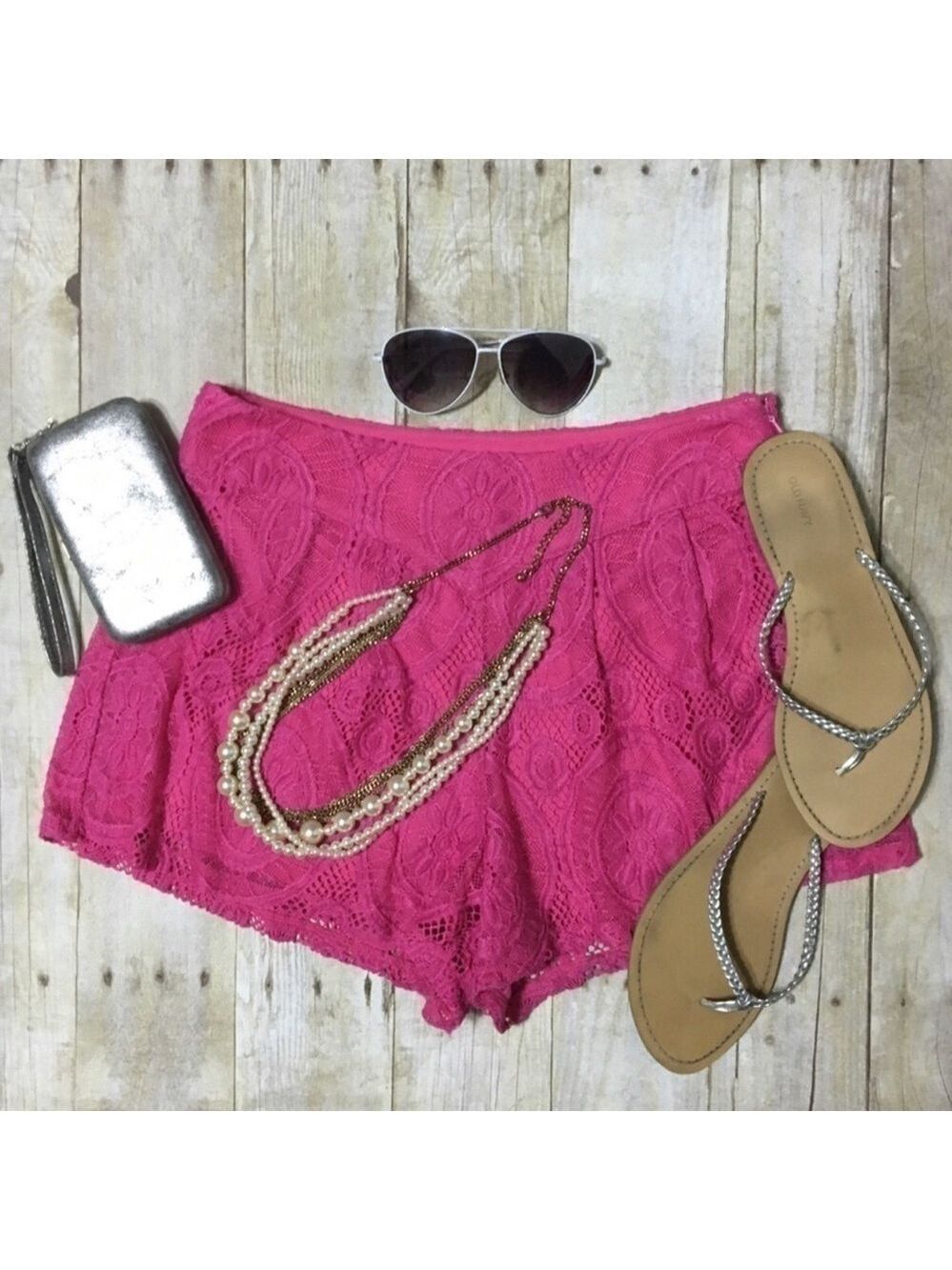 𝅺VINTAGE Fuchsia side zip front yoke boho lace shorts